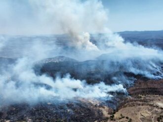 Activos, cuatro incendios en tres municipios