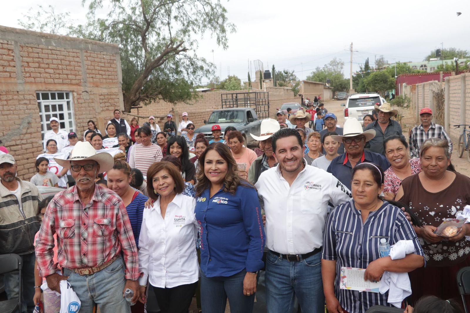 Realiza  Javo Torres recorrido de trabajo en comunidades de Fresnillo