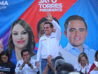 Chuy Badillo recibe apoyo de comunidades en Chichimequillas