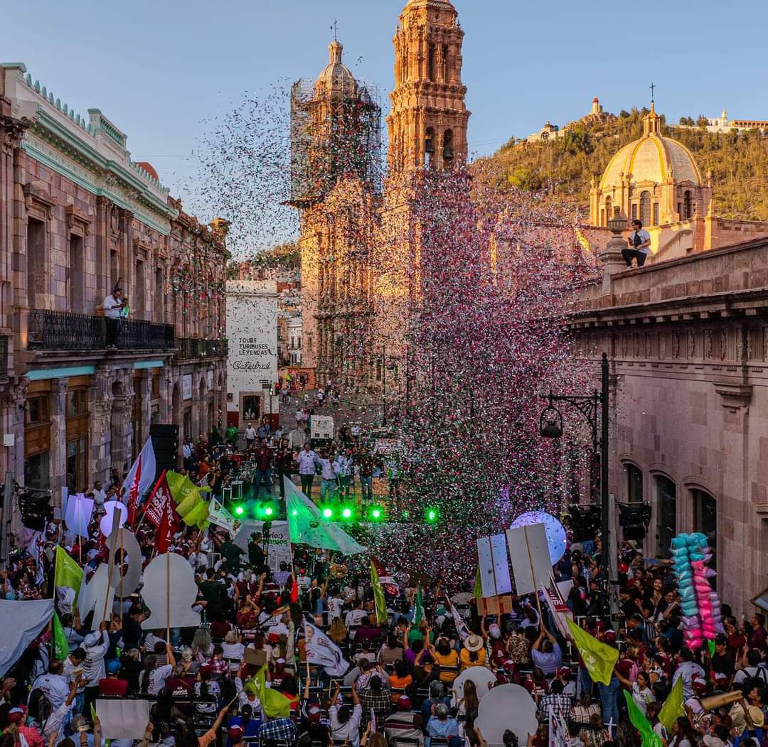 Se reúnen miles en fin de campaña de Jorge Miranda