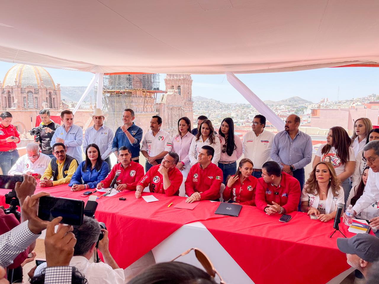 Asegura Alito Moreno el triunfo en los 58 municipios