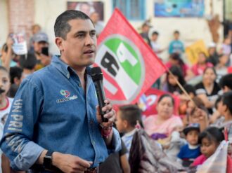 Reprocha Carlos Peña desempeño económico de Zacatecas