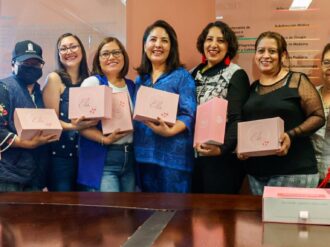 Reciben zacatecanas apoyos de reconstrucción y prótesis de mama