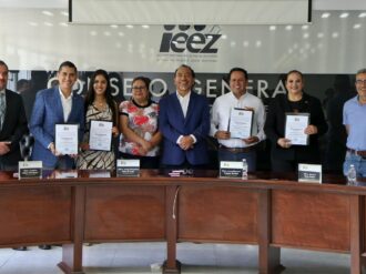 Reciben constancias diputados plurinominales