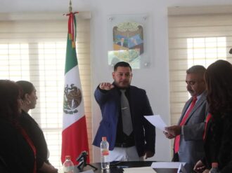 Rinde protesta el secretario del Ayuntamiento de Pánuco