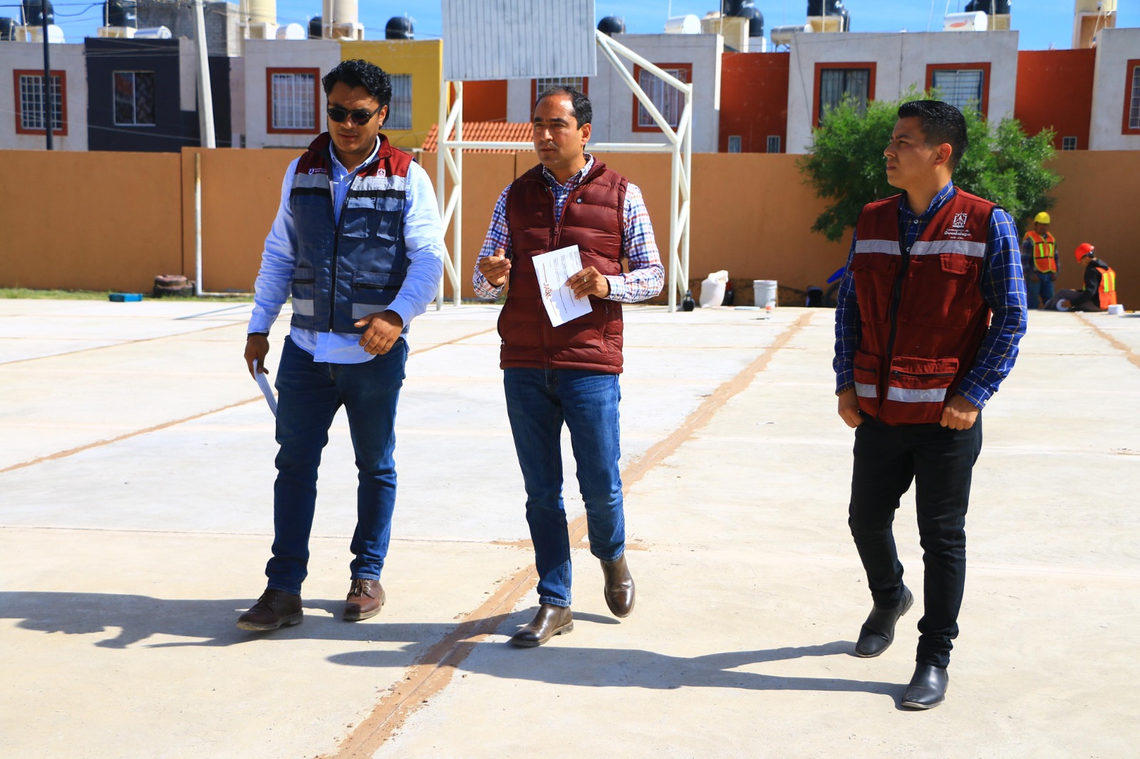 Supervisa alcalde construcción de cancha de usos múltiples