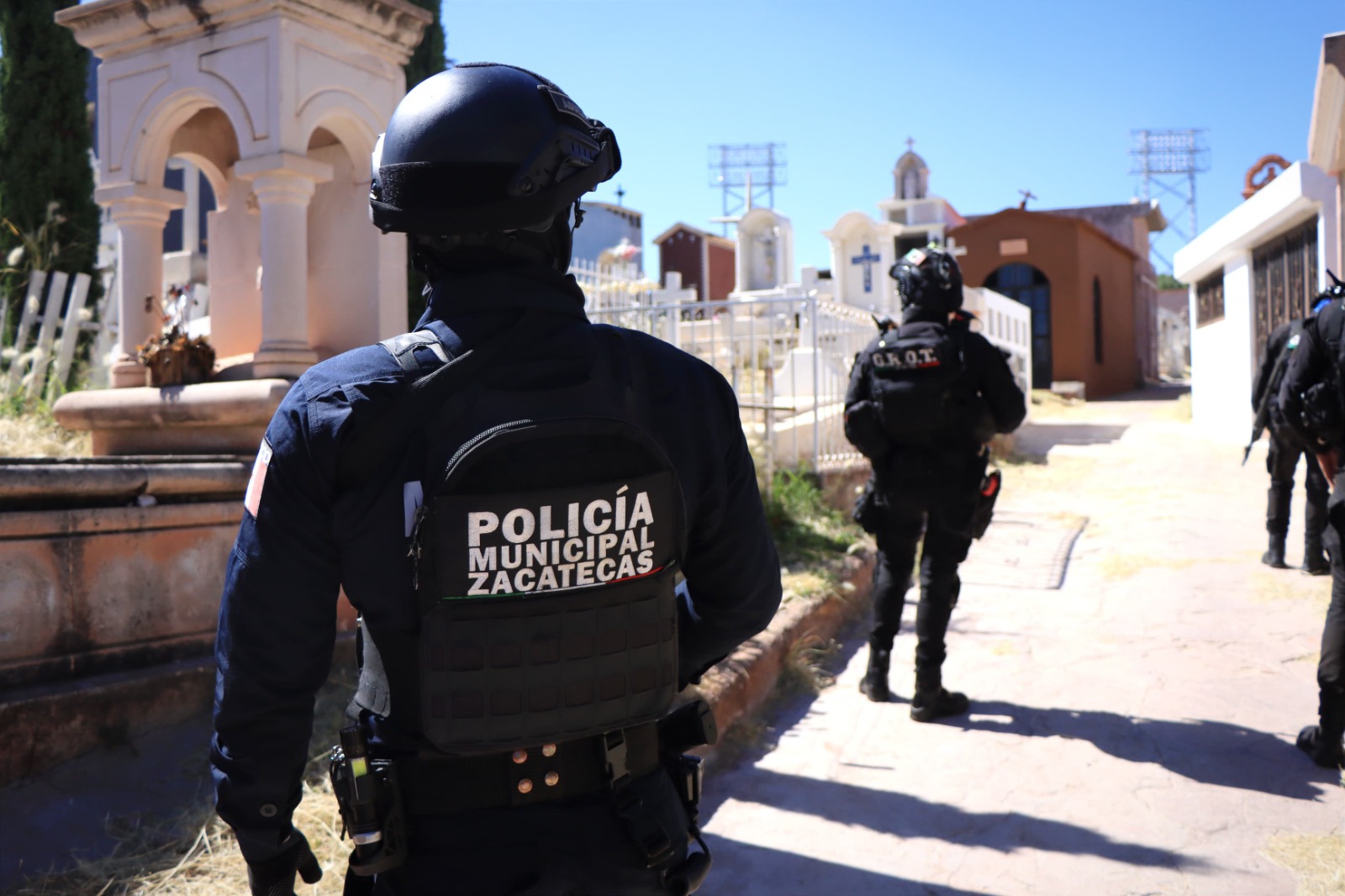 Garantiza ayuntamiento seguridad en el Tianguis del Día del Muerto