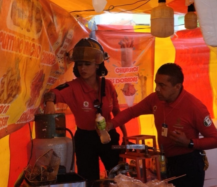 Refuerzan la seguridad en los tianguis de día de muertos