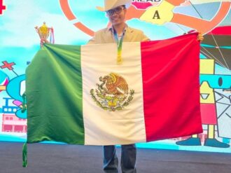 Dos zacatecanos, campeones en la Olimpiada de Matemáticas en Turquía