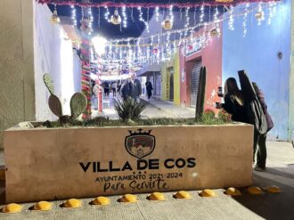 Invade el espíritu navideño a Villa de Cos