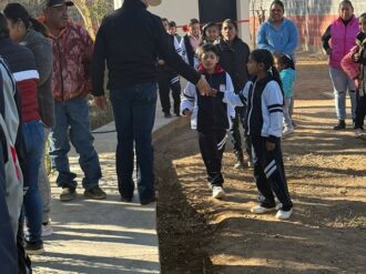 Inauguran obra en la primaria de Madero, Nieves