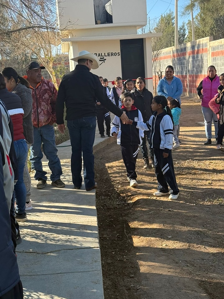 Inauguran obra en la primaria de Madero, Nieves