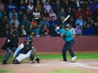 Con partido profesional inauguran iluminación del Parque de Beisbol de Guadalupe