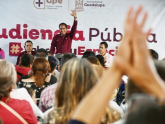 Atiende Pepe Saldívar a la ciudadanía en audiencia pública