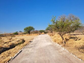 Rehabilitan en Chalchisco de Abajo el camino al jardín de niños