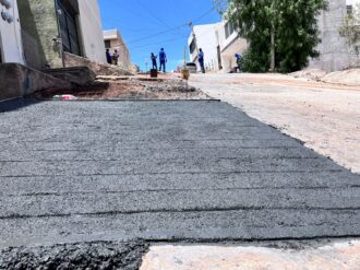 Realizan labores de bacheo en la Agronómica 