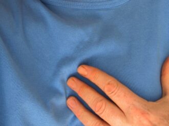 Claves para distinguir acidez estomacal de un infarto