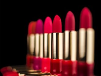 Lanza Lancôme dispositivo de maquillaje  para personas con discapacidad