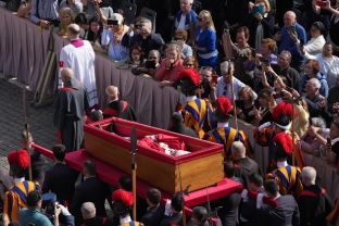 Honras fúnebres de Francisco