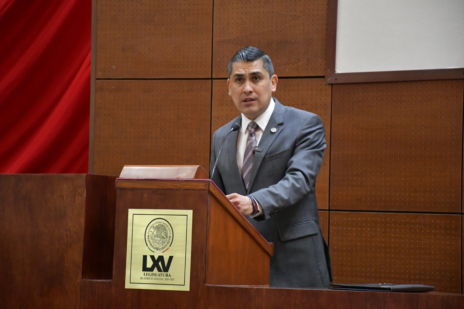 Advierte Carlos Peña sobre la plaga del gusano barrenador 