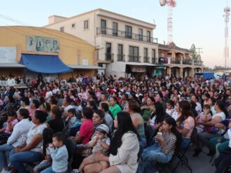 Festejan a las madrecitas de Villa de Cos