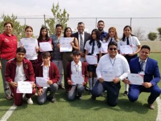 Realizan concurso de oratoria 