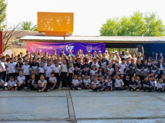 Benefician a estudiantes de la escuela Josefa Ortiz de Domínguez