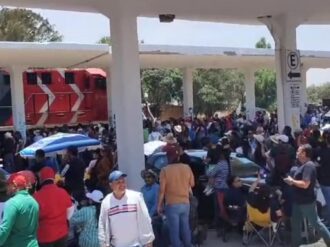 Emplaza el magisterio zacatecano al gobernador