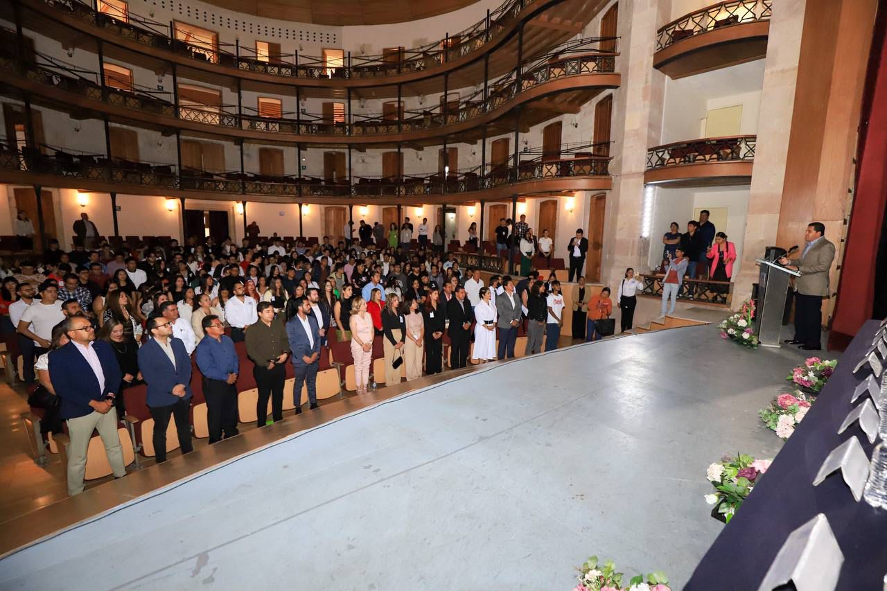 Realizan simposio sobre el cuidado del agua y medio ambiente 