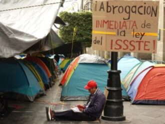 Rechaza la CNTE aumento salarial