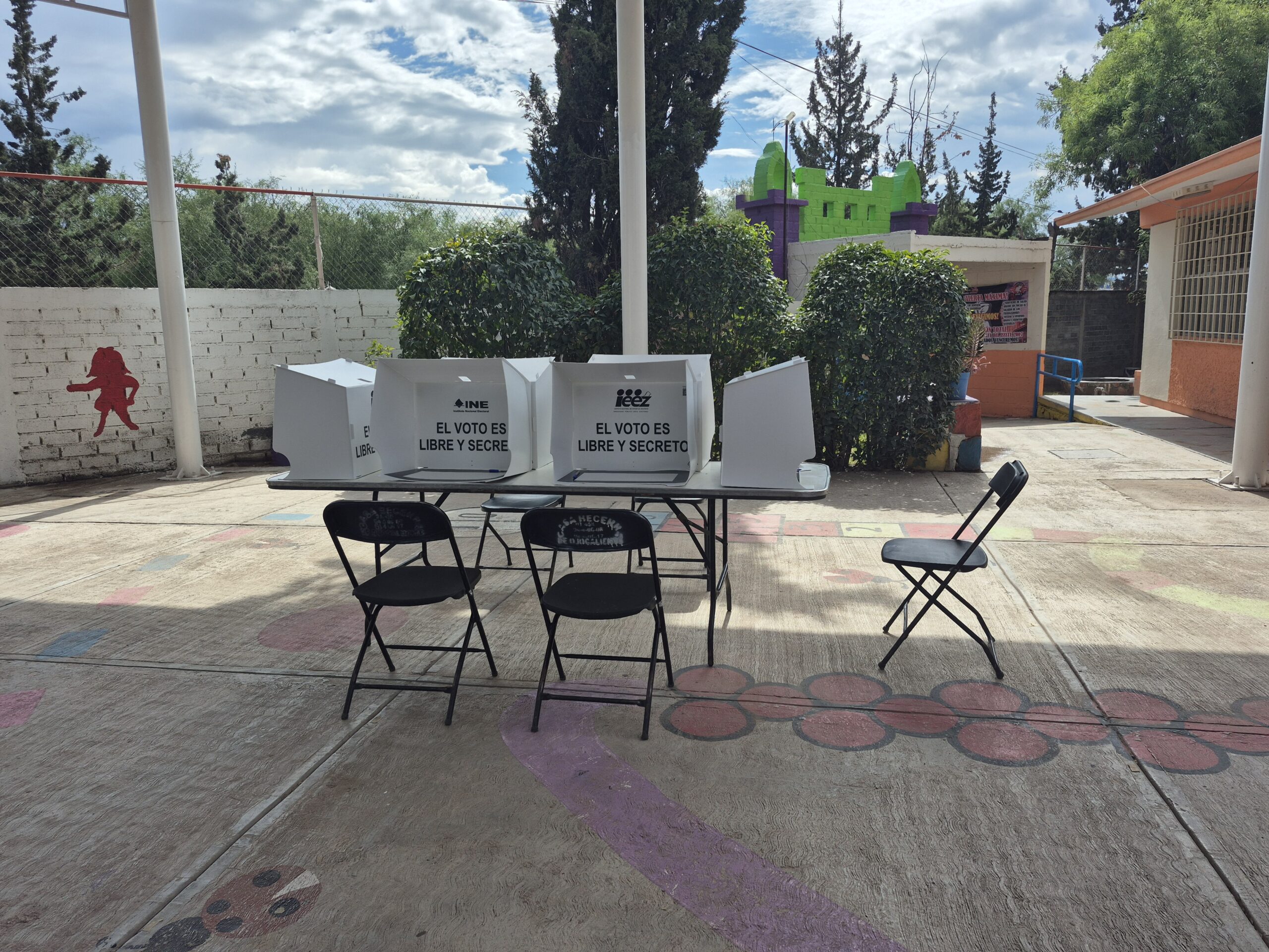 Votan para elegir al Poder Judicial 