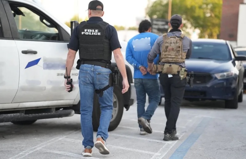 Suma Trump mil 154 mexicanos detenidos