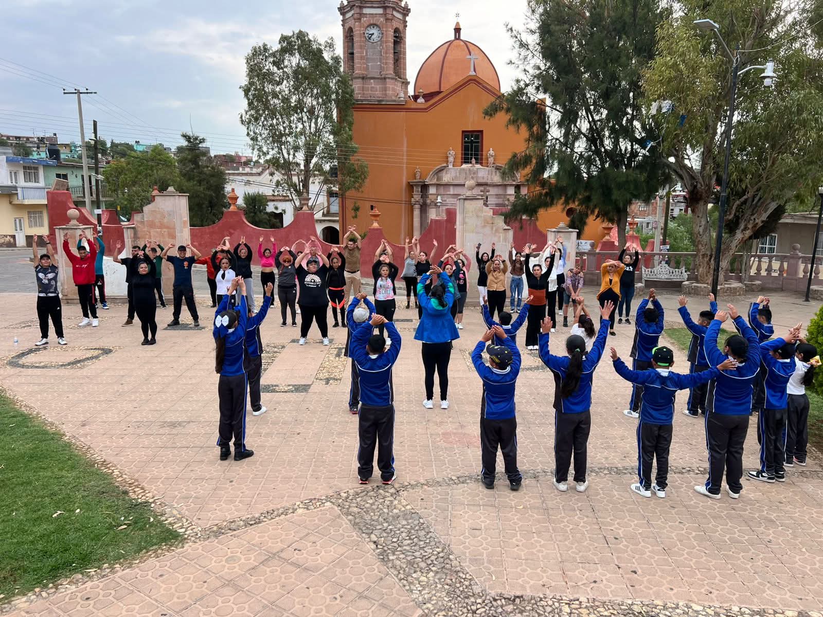 Promueven el deporte en Pánuco 