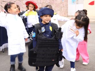 Participa la Policía de Zacatecas en el Día de Profesiones