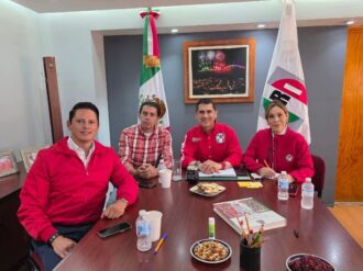 Realizan en el PRI refrendo de militantes