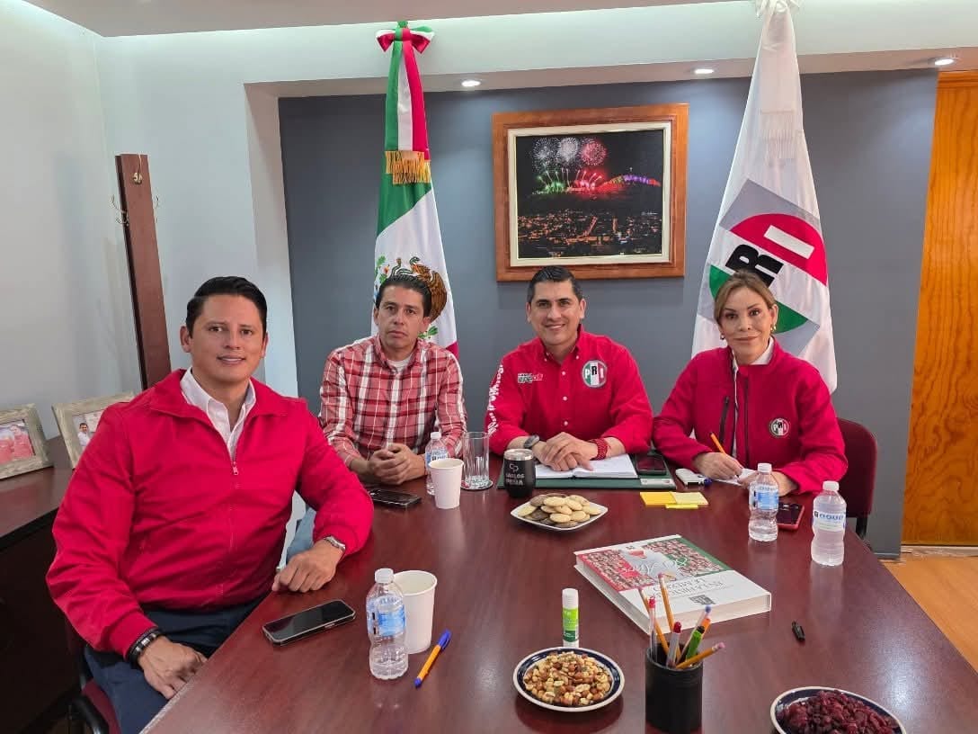 Realizan en el PRI refrendo de militantes