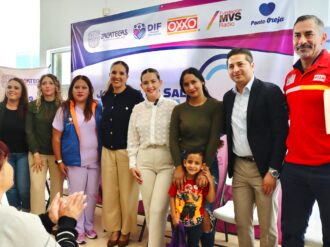 Entregan dispositivos auditivos al DIF capitalino