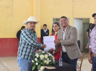 Apadrina Pier Michel a Telebachillerato de Emiliano Zapata 