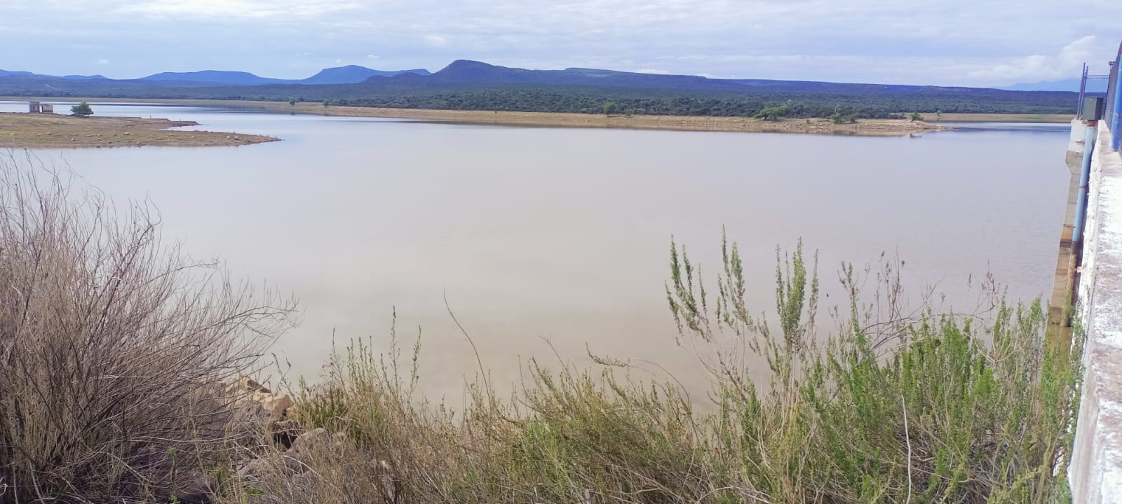 Al 10%, presa El Cazadero