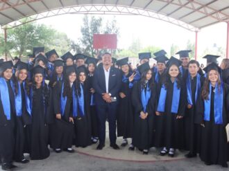 Acompaña Pier Michel a generación que lleva su nombre 