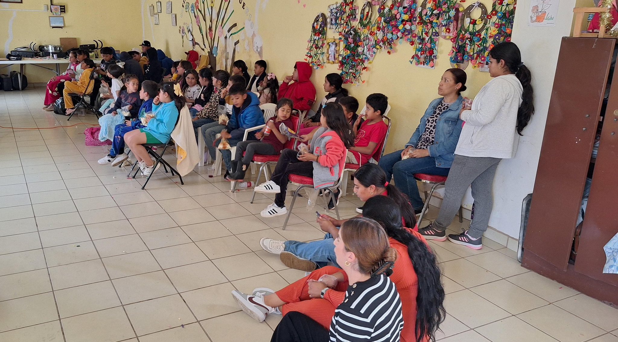 Llevan tarde de cine a Casa de Cerros 