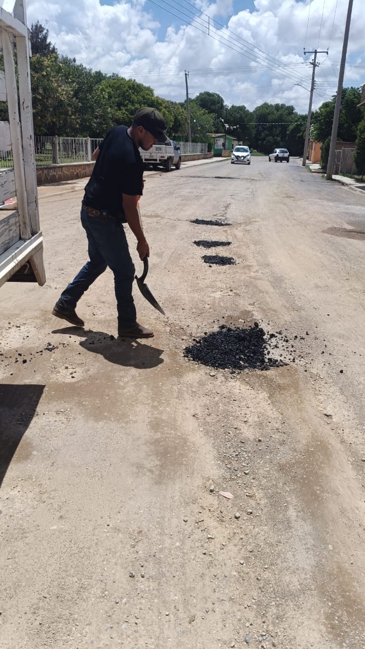 Mejoran carreteras de Pánuco 