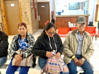 Continúan brigadas oftalmológicas en Nieves