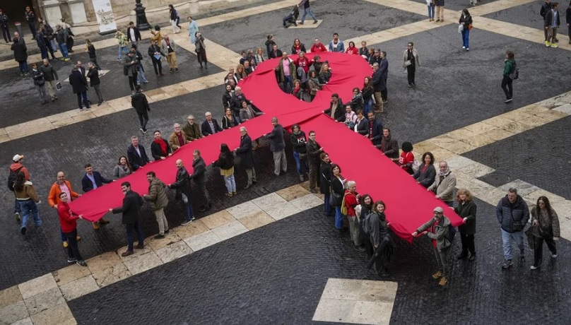  Prevén 4 millones de muertes por sida ante suspensión de apoyo de EU