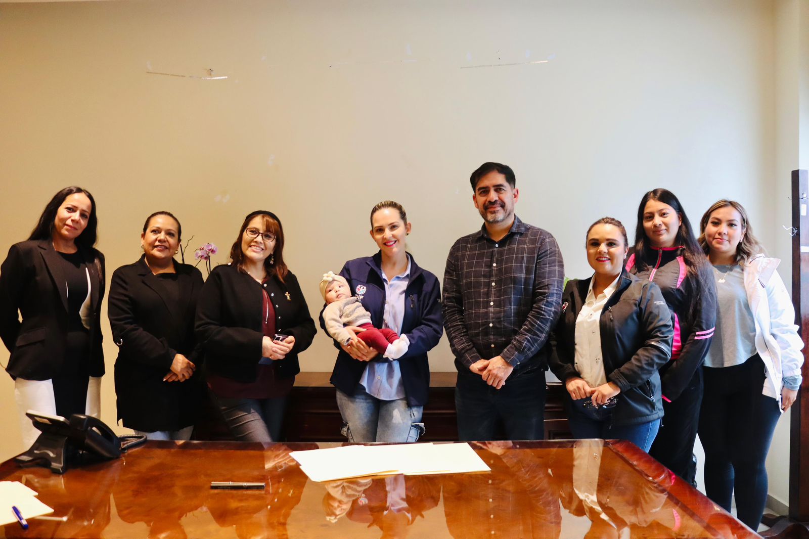 Firma Ayuntamiento de Zacatecas carta de intención con la Clínica de Ojos