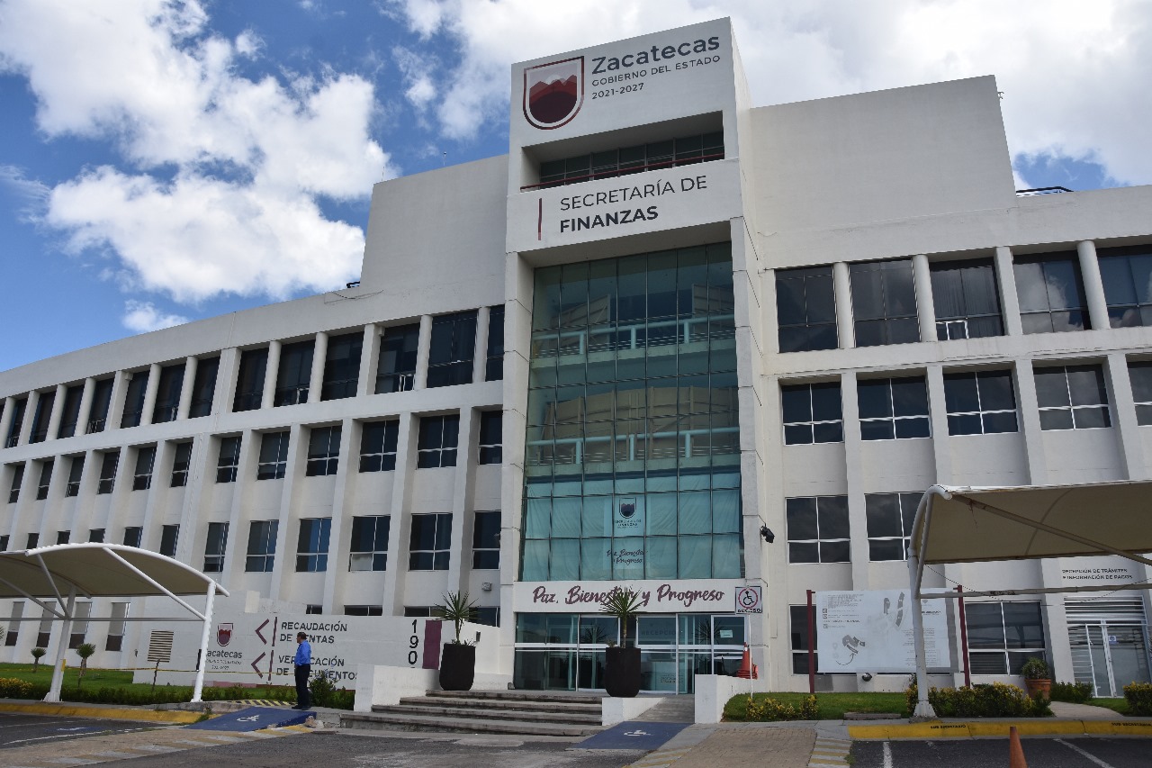 Mantiene Zacatecas calificaciones positivas de HR y Fitch Ratings  