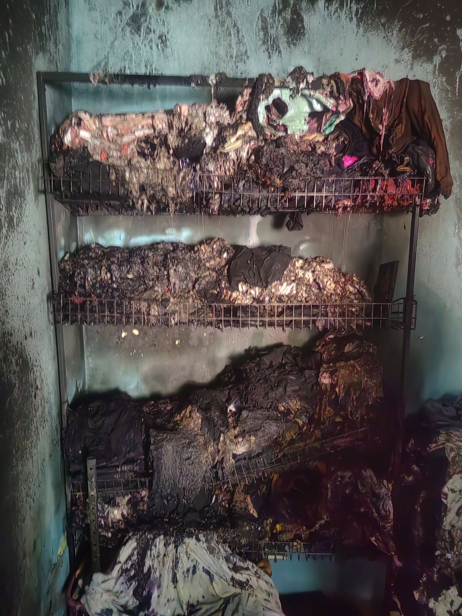 Familia pierde todo durante un incendio  