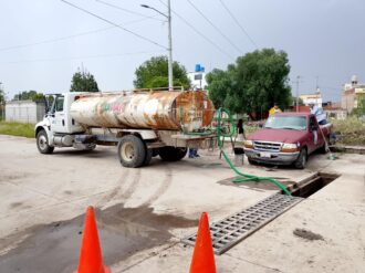 Con limpieza de alcantarillas previenen inundaciones