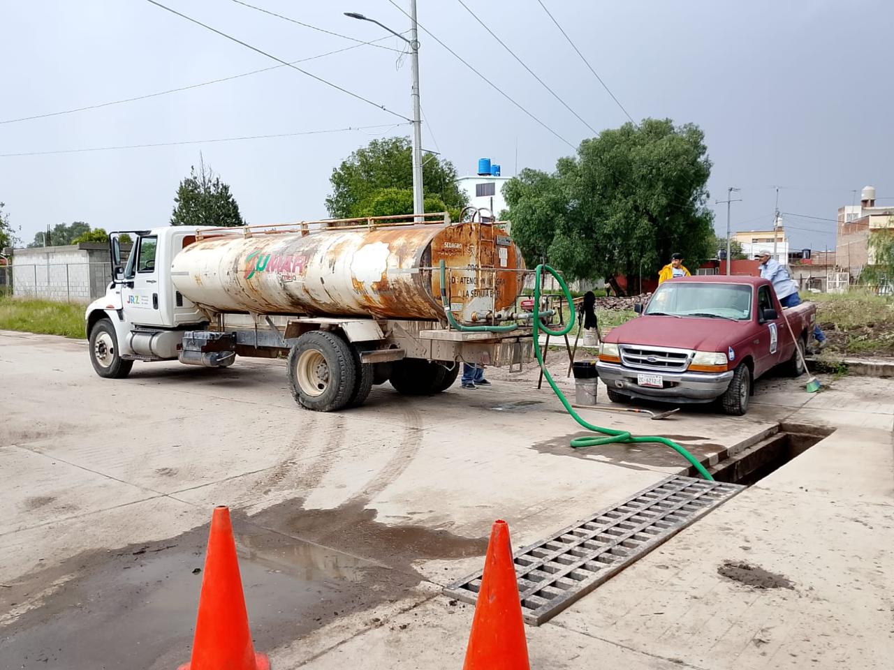Con limpieza de alcantarillas previenen inundaciones 