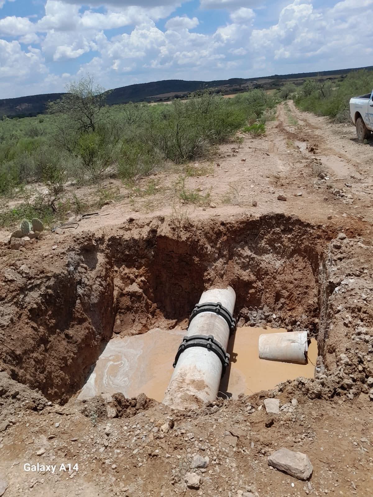 Reparan megafuga de agua en Río Grande